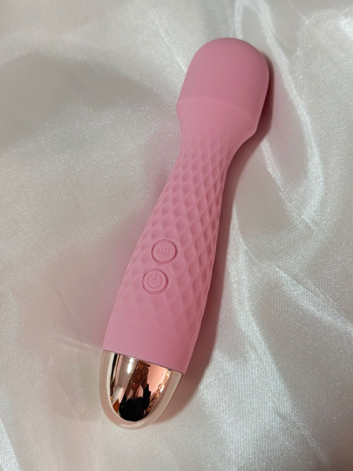 Wand massager